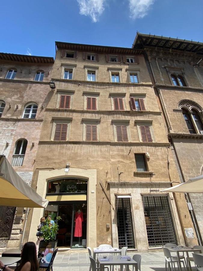 Royal Domus Perugia - Via Mazzini Apartman Kültér fotó