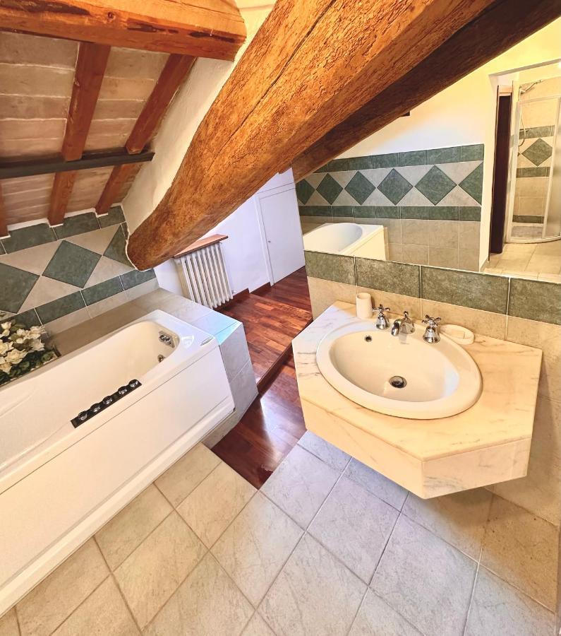 Royal Domus Perugia - Via Mazzini Apartman Kültér fotó